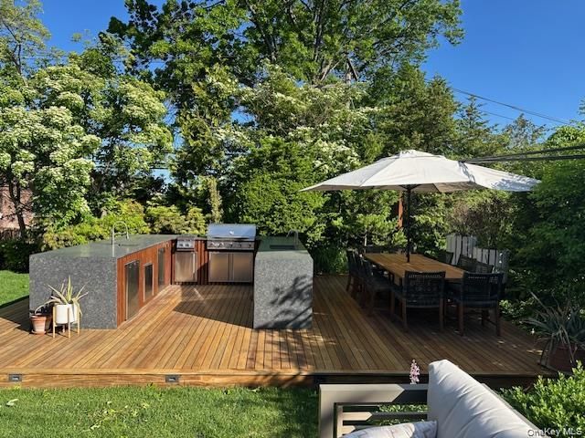 120 Longfellow Road, Great Neck, NY 11023