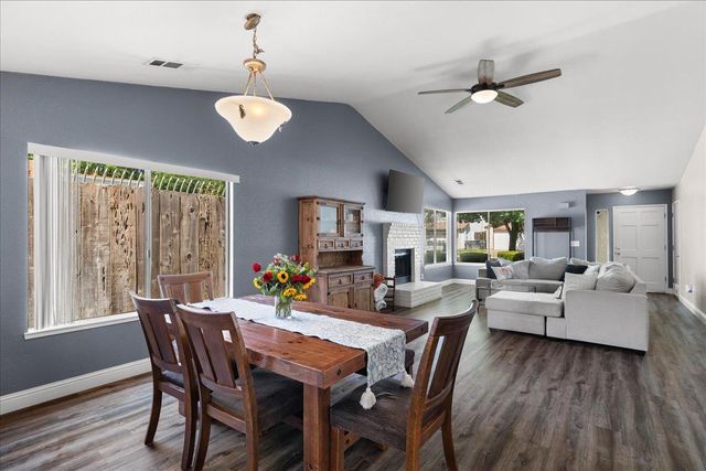1205 Courtney Way, Modesto, CA 95358