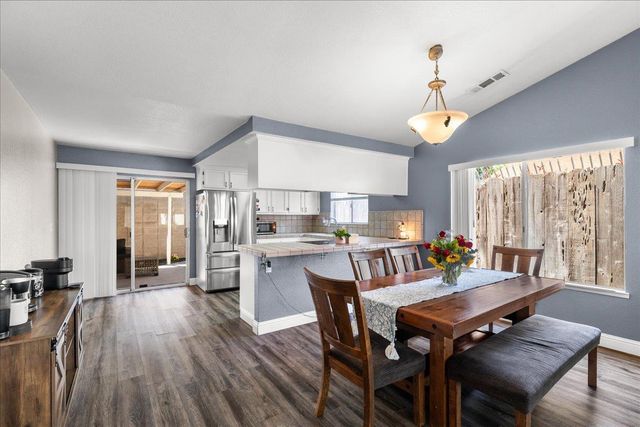 1205 Courtney Way, Modesto, CA 95358