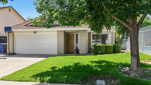 1205 Courtney Way, Modesto, CA 95358
