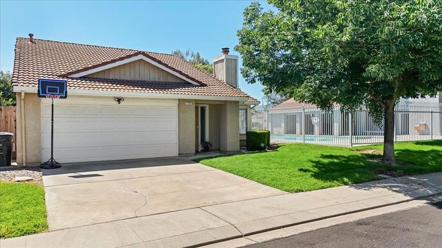 1205 Courtney Way, Modesto, CA 95358