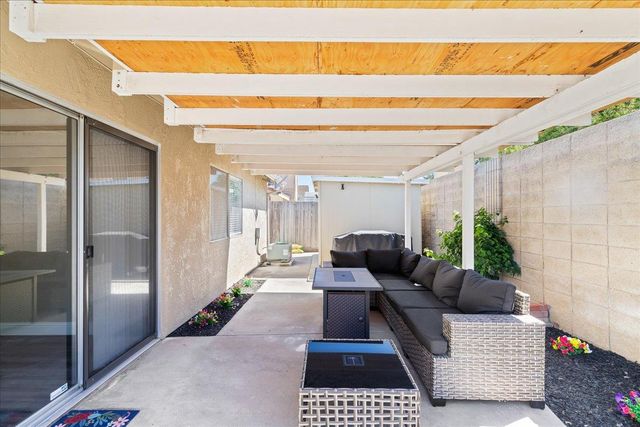 1205 Courtney Way, Modesto, CA 95358