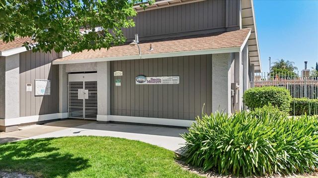 1205 Courtney Way, Modesto, CA 95358