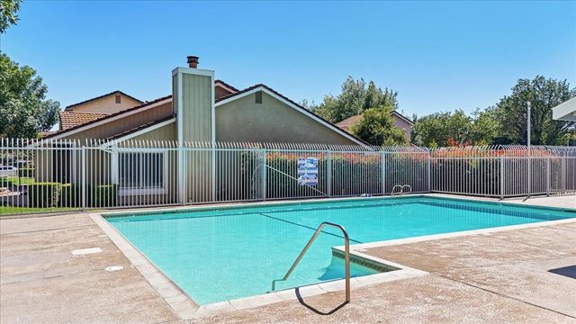 1205 Courtney Way, Modesto, CA 95358