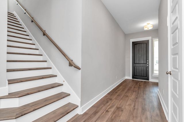 2705 Brown Lake Street, Houston, TX 77008