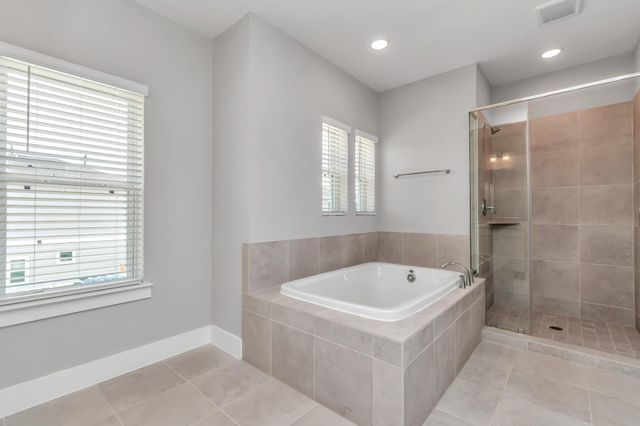 2705 Brown Lake Street, Houston, TX 77008