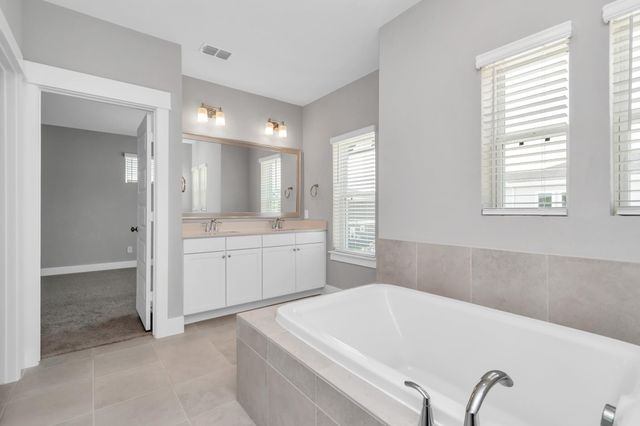 2705 Brown Lake Street, Houston, TX 77008