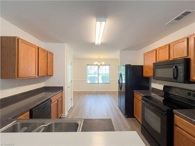 4478 Vernon Farms Boulevard, Kernersville, NC 27284