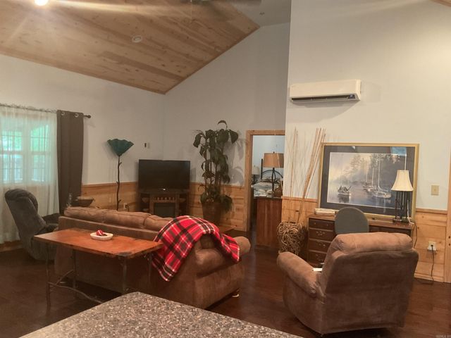 74 Circle Acres, Edgemont, AR 72044