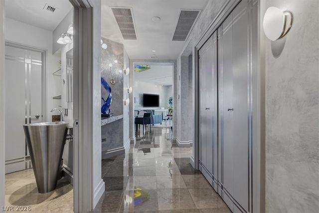 2877 Paradise Road 2603, Las Vegas, NV 89109