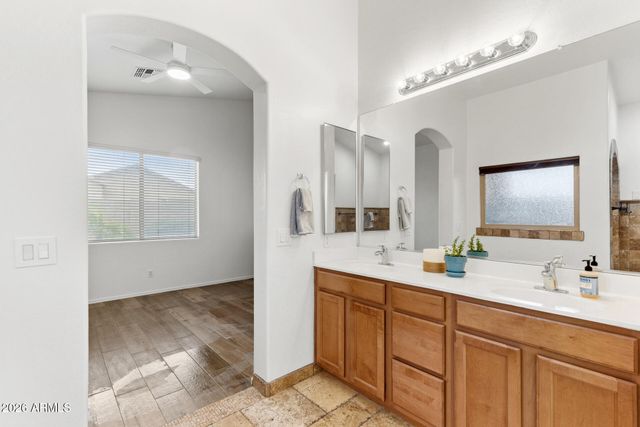 4224 E CHERRY HILLS Drive, Chandler, AZ 85249