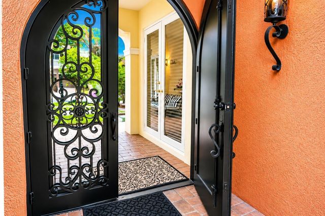 9183 Nugent Trail, West Palm Beach, FL 33411
