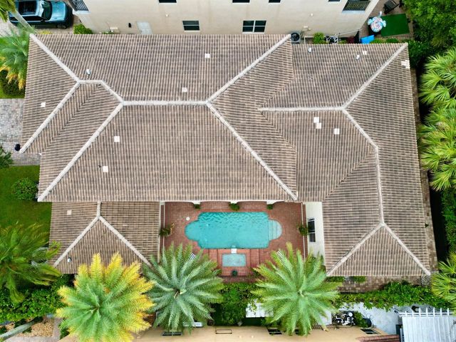9183 Nugent Trail, West Palm Beach, FL 33411