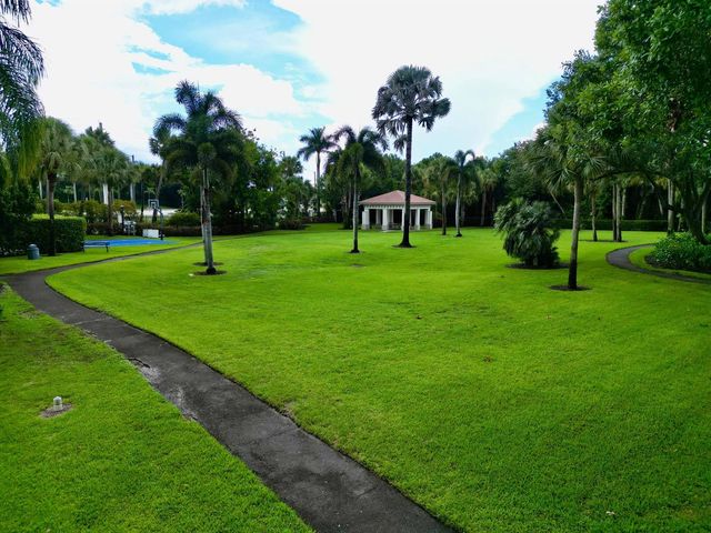 9183 Nugent Trail, West Palm Beach, FL 33411