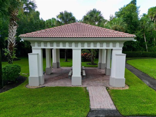 9183 Nugent Trail, West Palm Beach, FL 33411