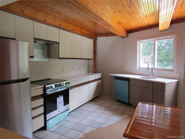 374 Sprout Brook Road, Garrison, NY 10524