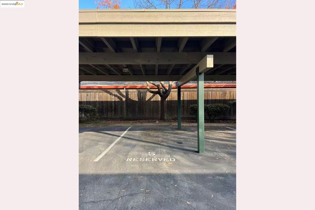 95 Mozden Ln, Pleasant Hill, CA 94523