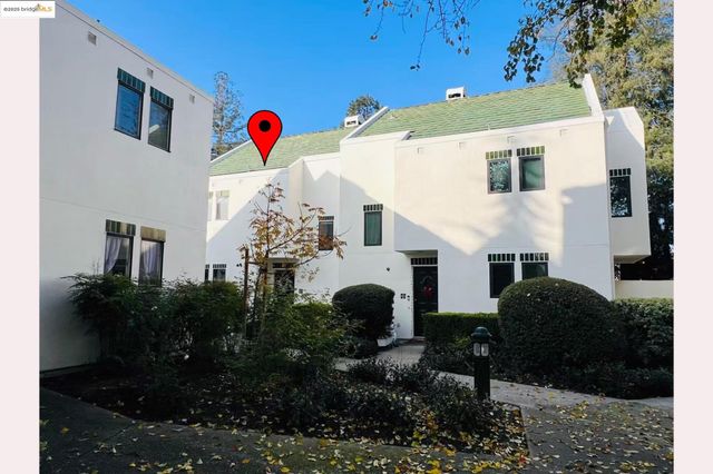 95 Mozden Ln, Pleasant Hill, CA 94523