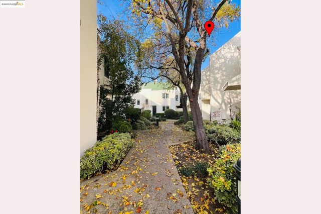 95 Mozden Ln, Pleasant Hill, CA 94523