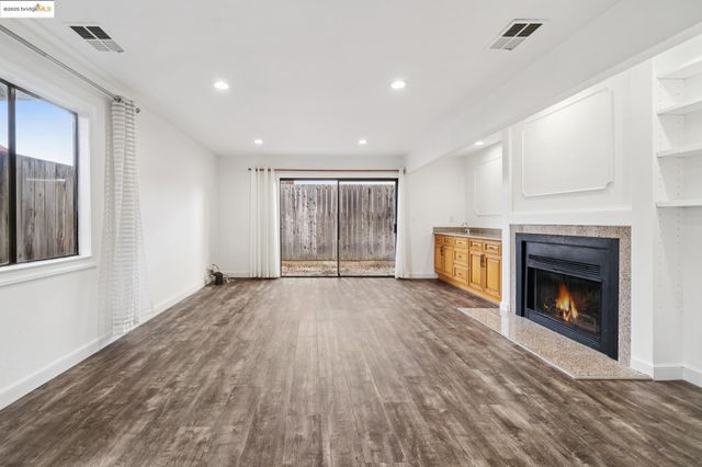 95 Mozden Ln, Pleasant Hill, CA 94523