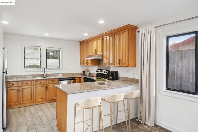 95 Mozden Ln, Pleasant Hill, CA 94523