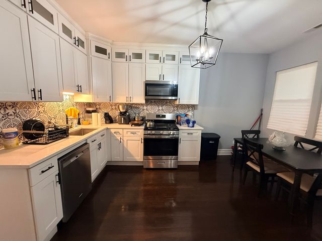 4813 W 22nd Place, Cicero, IL 60804