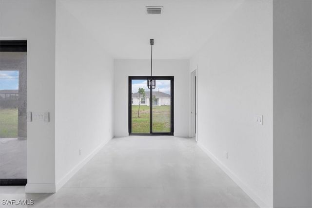 305 Diplomat PKWY E, Cape Coral, FL 33909