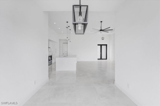 305 Diplomat PKWY E, Cape Coral, FL 33909