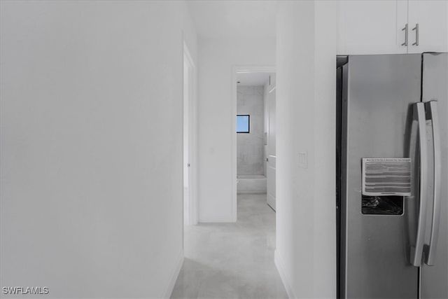 305 Diplomat PKWY E, Cape Coral, FL 33909