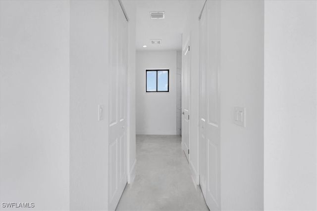 305 Diplomat PKWY E, Cape Coral, FL 33909