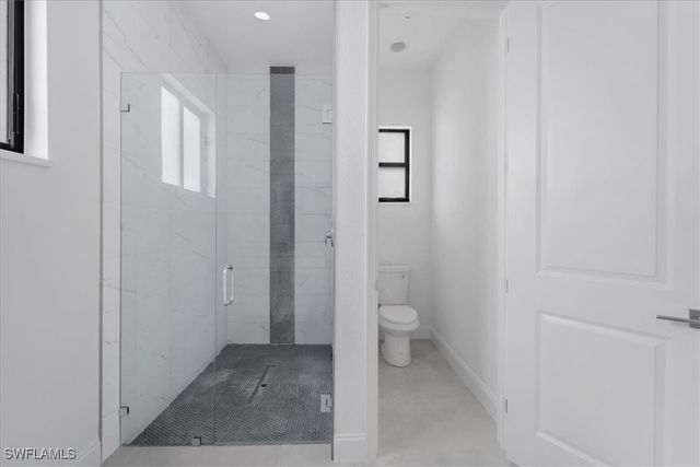 305 Diplomat PKWY E, Cape Coral, FL 33909