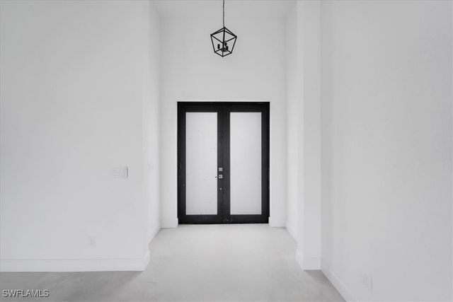 305 Diplomat PKWY E, Cape Coral, FL 33909