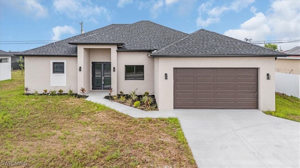 305 Diplomat PKWY E, Cape Coral, FL 33909