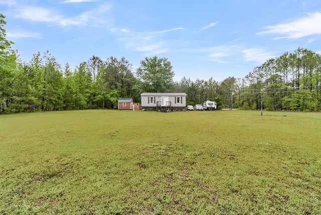 611 Murphy Bay Drive, Cross, SC 29436