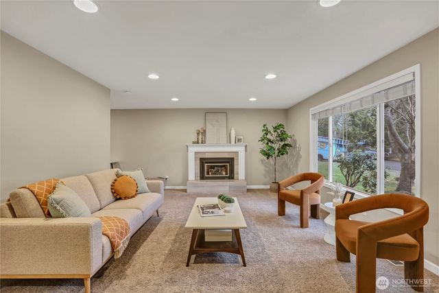 16387 129th Avenue SE, Renton, WA 98058