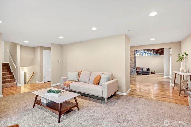 16387 129th Avenue SE, Renton, WA 98058