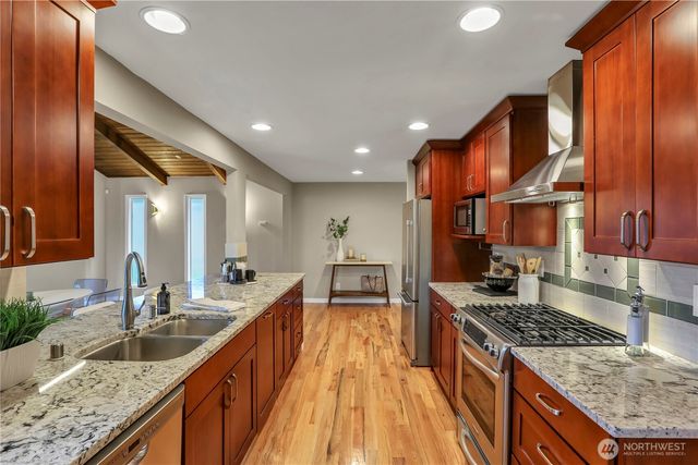 16387 129th Avenue SE, Renton, WA 98058