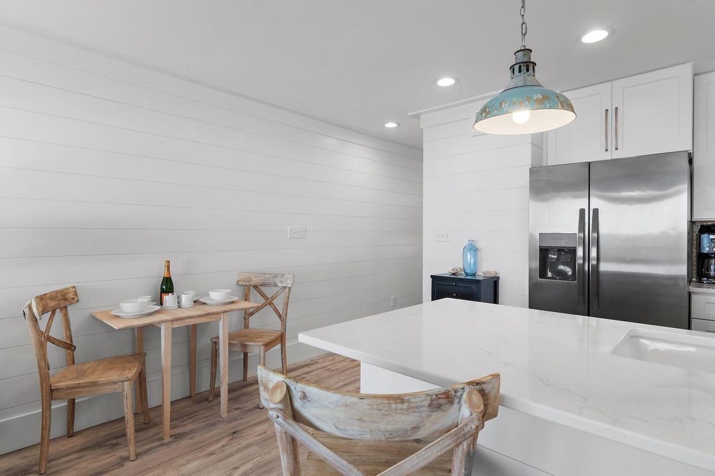 Image 10 of property listing at 8294 E County Highway 30A 13, Inlet Beach, FL 32461