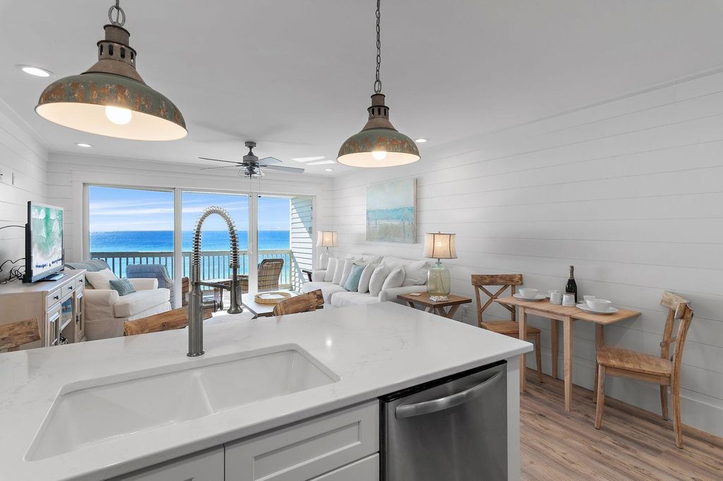 Image 13 of property listing at 8294 E County Highway 30A 13, Inlet Beach, FL 32461