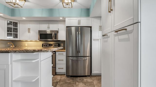 2200 NE 33rd Avenue 10k, Fort Lauderdale, FL 33305