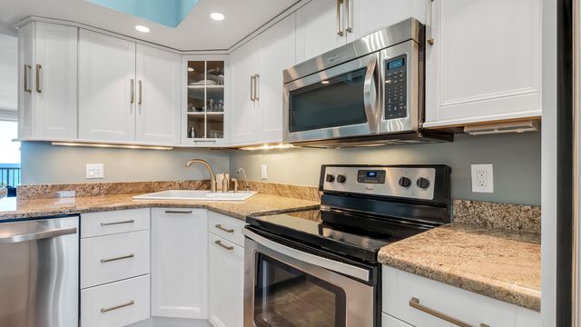 2200 NE 33rd Avenue 10k, Fort Lauderdale, FL 33305
