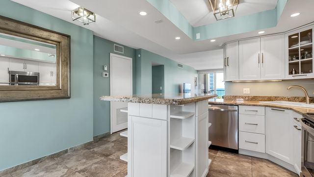 2200 NE 33rd Avenue 10k, Fort Lauderdale, FL 33305