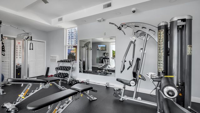 2200 NE 33rd Avenue 10k, Fort Lauderdale, FL 33305