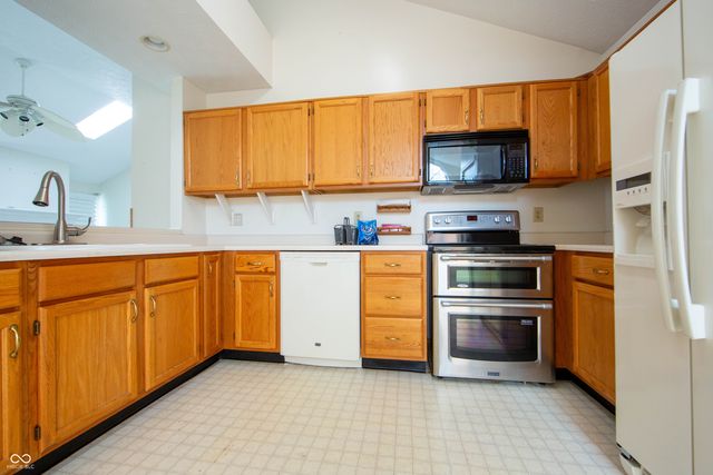 7561 Oceanline Drive, Indianapolis, IN 46214