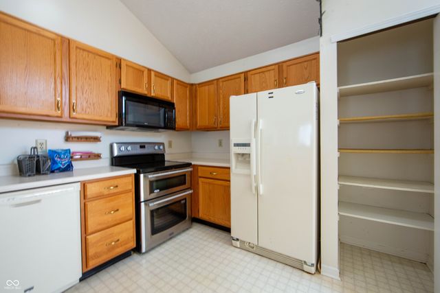 7561 Oceanline Drive, Indianapolis, IN 46214