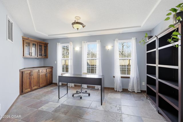 117 Suzanne Circle, Webb City, MO 64870