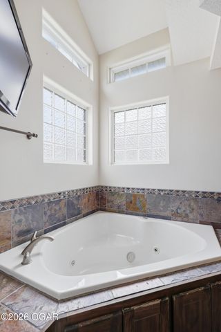 117 Suzanne Circle, Webb City, MO 64870