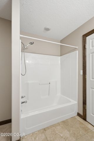 117 Suzanne Circle, Webb City, MO 64870