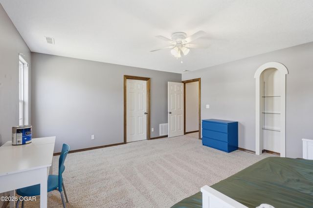 117 Suzanne Circle, Webb City, MO 64870