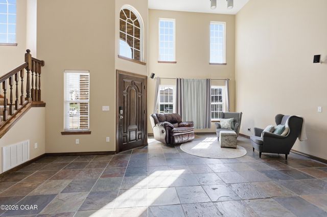 117 Suzanne Circle, Webb City, MO 64870